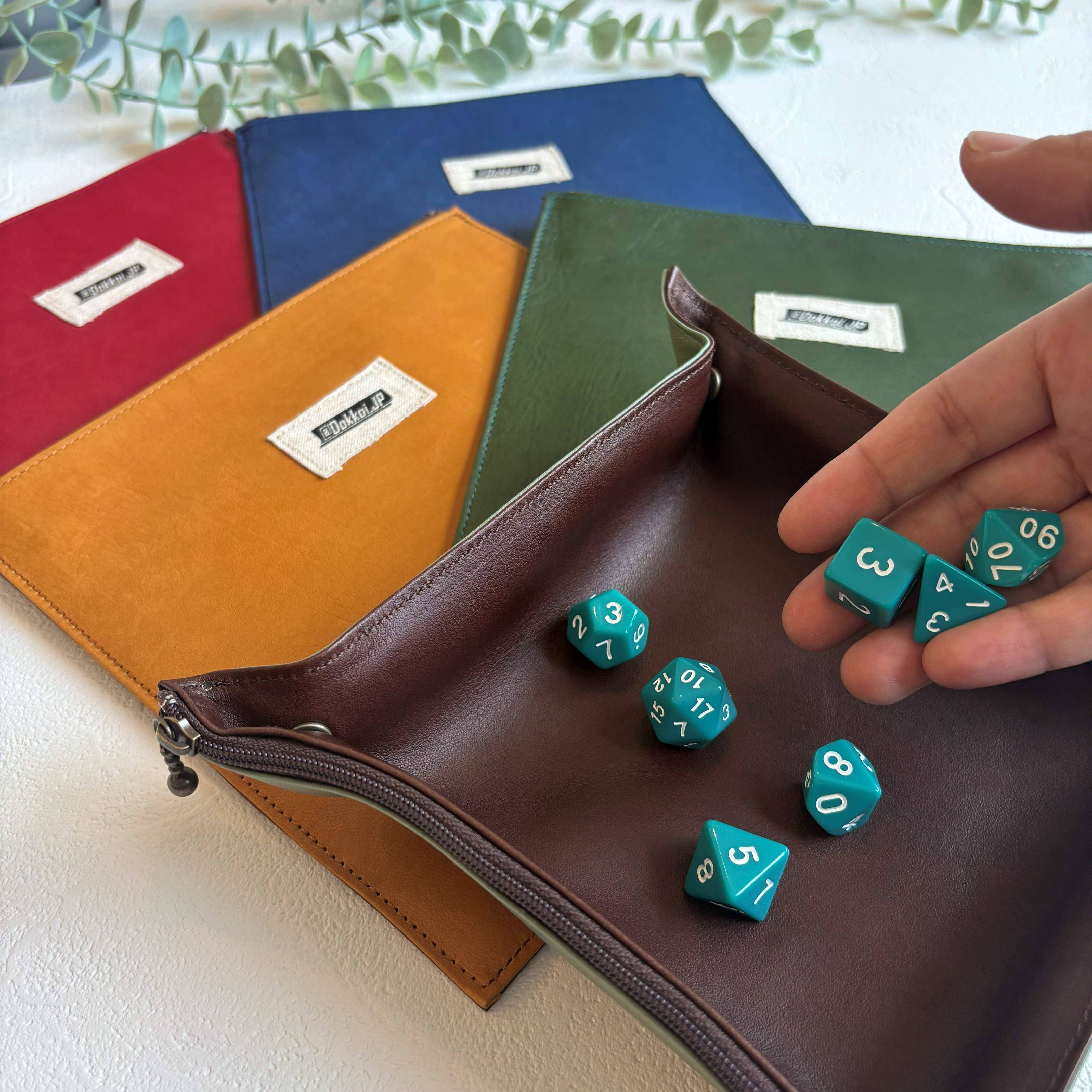 【土-V01】ダイストレイになるポーチ「Dokkoiポーチトレイ」にハイグレードVer.登場！？