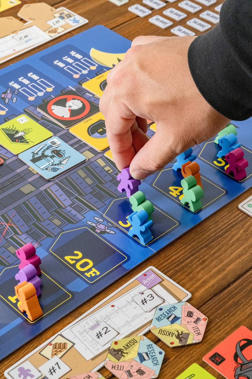 【両日-M41】154点のコンポーネントで毎回違う展開に！新作『タワマン空き巣』中身を公開