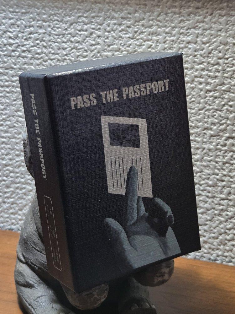 Pass the Passport 箱
